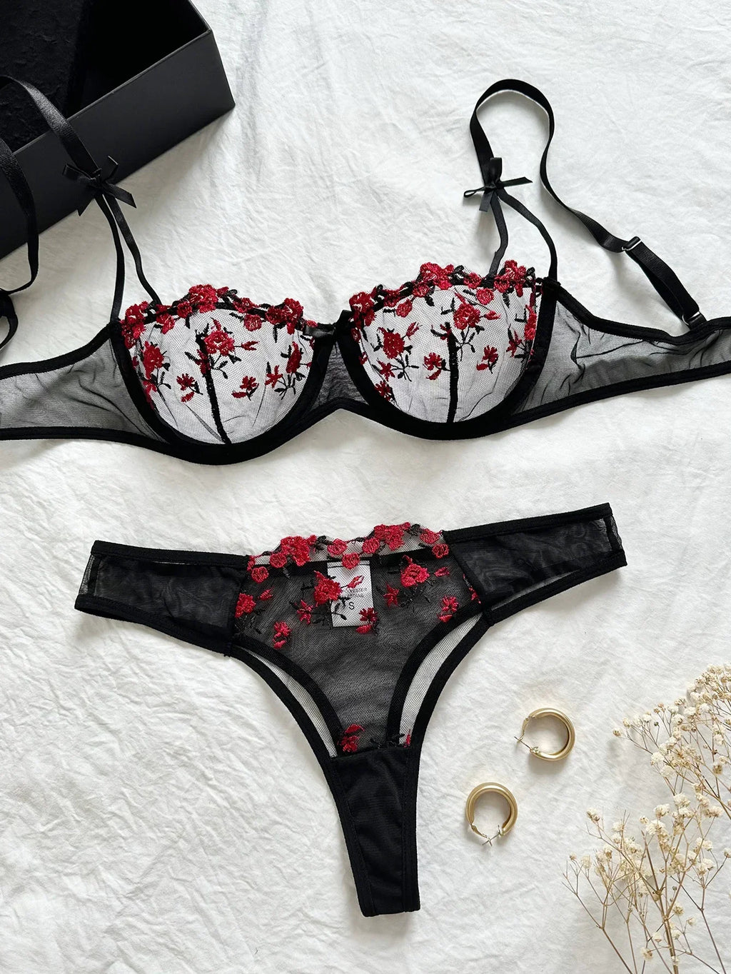 Floral Embroidery Lingerie Set | Women's 2-Piece Underwire Bra & Underwear
