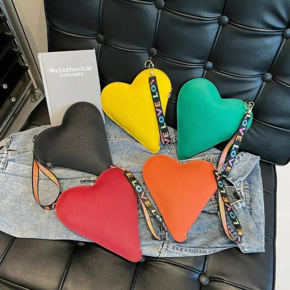 Women's PU Wrist Clutch Wallet — Heart-Shaped Zipper Coin Purse