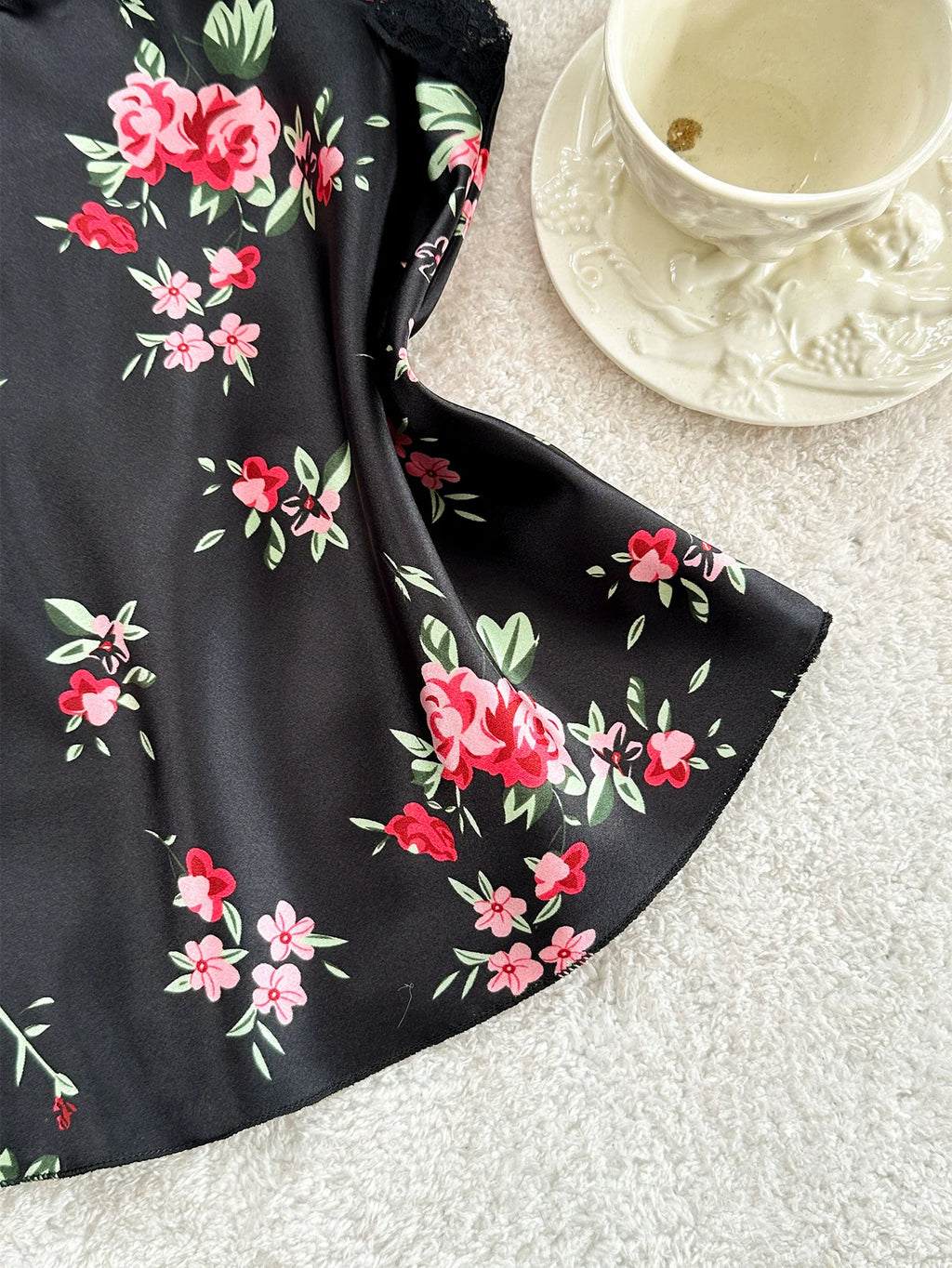 Women's Satin Lace V-Neck Top & Pants Pajama Set — Printed Two-Piece Sleepwear